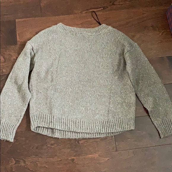 H and M Sweater in size 2 - Picture 3 of 3